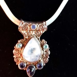 Gorgeous Sajen Balinese 925 pendant necklace with semi precious stones.